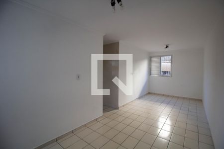 Sala de apartamento para alugar com 2 quartos, 53m² em Conjunto Residencial José Bonifácio, São Paulo