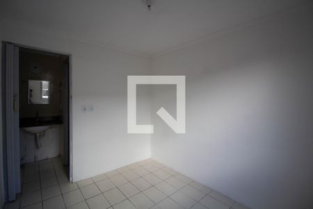 Quarto 2 de apartamento para alugar com 2 quartos, 53m² em Conjunto Residencial José Bonifácio, São Paulo