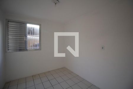 Quarto 1 de apartamento para alugar com 2 quartos, 53m² em Conjunto Residencial José Bonifácio, São Paulo