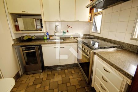 Cozinha de apartamento à venda com 4 quartos, 150m² em Gutierrez, Belo Horizonte