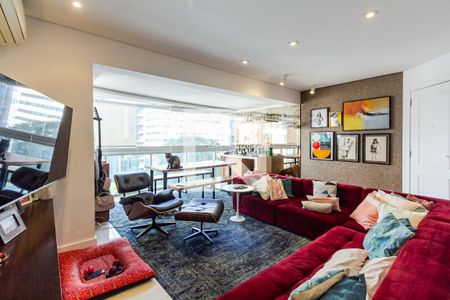 Sala de apartamento para alugar com 3 quartos, 93m² em Vila Olímpia, São Paulo