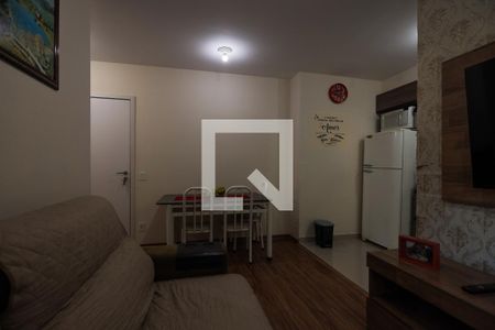 Sala de apartamento para alugar com 2 quartos, 53m² em Lajeado, Cotia