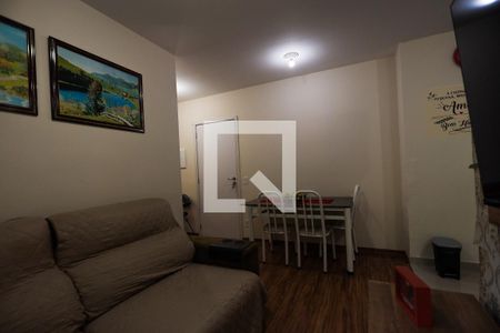 Sala de apartamento para alugar com 2 quartos, 53m² em Lajeado, Cotia