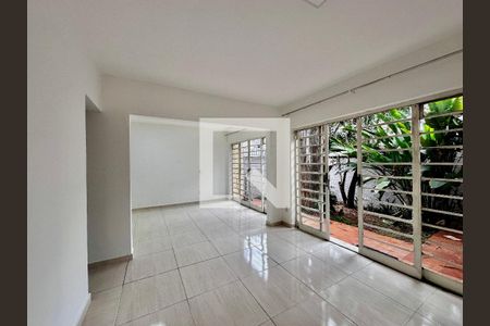 Sala de casa para alugar com 1 quarto, 160m² em Brooklin, São Paulo