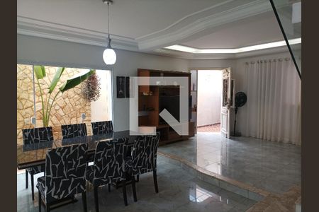 Detalhe Sala de casa à venda com 5 quartos, 250m² em Jardim Ana Rosa, São Paulo