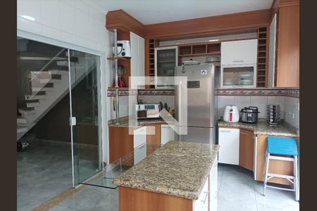 Cozinha de casa à venda com 5 quartos, 250m² em Jardim Ana Rosa, São Paulo