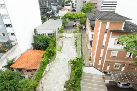 Sala- Vista de apartamento à venda com 3 quartos, 180m² em Pinheiros, São Paulo