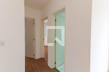 Corredor de apartamento para alugar com 2 quartos, 48m² em Jardim Santa Rosa, Taboão da Serra