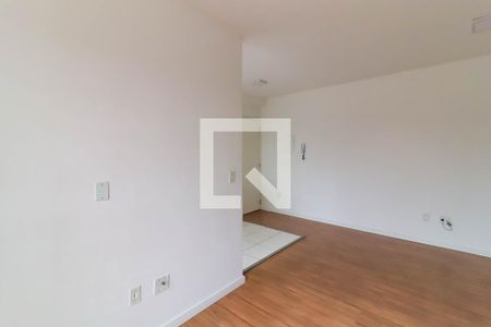 Sala de apartamento para alugar com 2 quartos, 48m² em Jardim Santa Rosa, Taboão da Serra