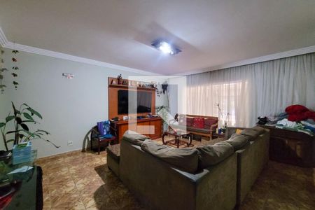 Casa à venda com 150m², 3 quartos e 2 vagasSala