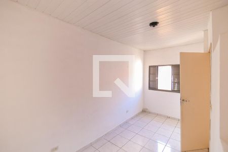 Quarto 1 de casa para alugar com 2 quartos, 45m² em Jardim Santa Rosa, Taboão da Serra