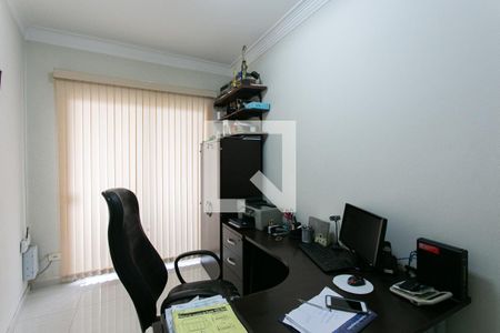 Escritório de casa para alugar com 3 quartos, 254m² em Cidade Mãe do Céu, São Paulo