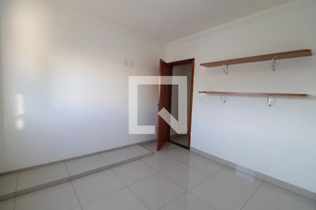 Quarto 1 de apartamento para alugar com 2 quartos, 76m² em Jardim Patricia, Uberlândia