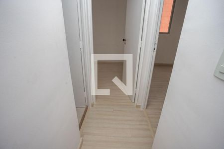 Corredor  de apartamento para alugar com 2 quartos, 55m² em Vila Marques, Diadema