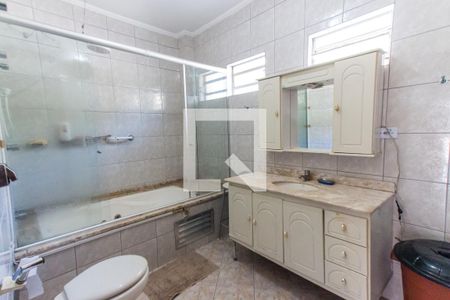 Banheiro da Suíte 1 de casa à venda com 5 quartos, 260m² em Vila Gustavo, São Paulo