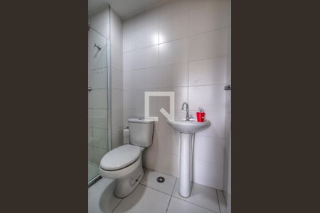 Banheiro de apartamento para alugar com 1 quarto, 26m² em Cambuci, São Paulo