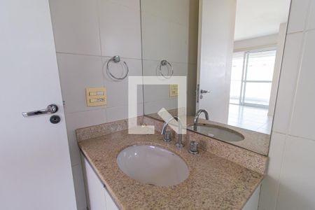 Studio à venda com 52m², 1 quarto e 2 vagas Studio à venda com 52m², 1 quarto e 2 vagasBanheiro