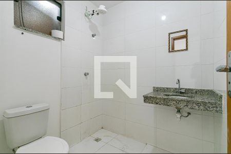 Banheiro de apartamento à venda com 1 quarto, 37m² em Vila Antonina, São Paulo