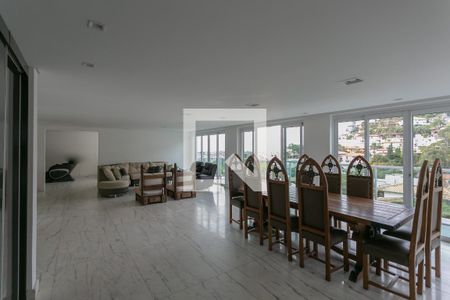Sala de casa à venda com 8 quartos, 900m² em Mangabeiras, Belo Horizonte