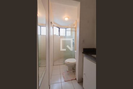 Banheiro de apartamento à venda com 1 quarto, 32m² em Vila Suzana, São Paulo