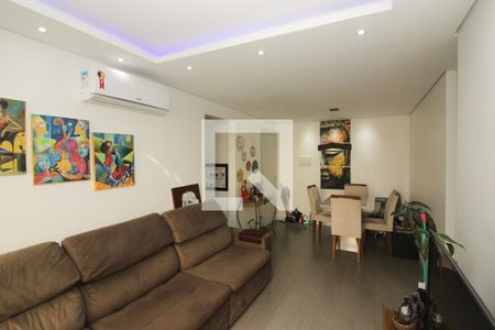 Sala de apartamento para alugar com 3 quartos, 71m² em Cavalhada, Porto Alegre