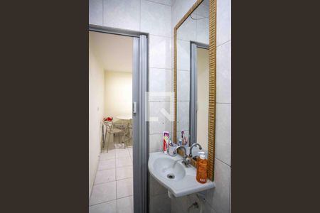 Banheiro de casa à venda com 1 quarto, 50m² em Piraporinha, Diadema