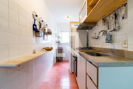 Cozinha de kitnet/studio à venda com 1 quarto, 43m² em Liberdade, São Paulo