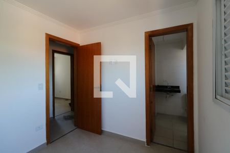 Suíte de casa de condomínio para alugar com 2 quartos, 143m² em Vila Curuçá, Santo André