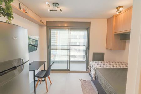 Studio  - Quarto e Cozinha de kitnet/studio para alugar com 1 quarto, 24m² em Butantã, São Paulo