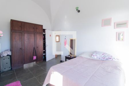 Quarto 1 de casa à venda com 5 quartos, 450m² em Vila Assunção, Porto Alegre