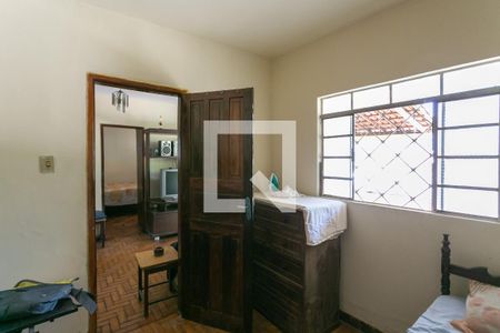 Quarto 1 de casa à venda com 3 quartos, 120m² em Santa Cruz, Belo Horizonte