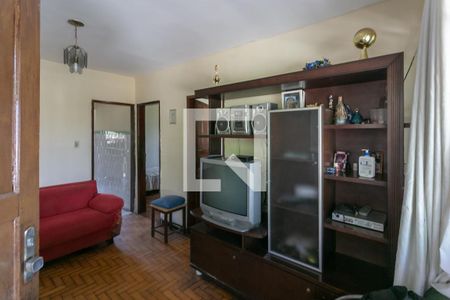 Sala de casa à venda com 3 quartos, 120m² em Santa Cruz, Belo Horizonte