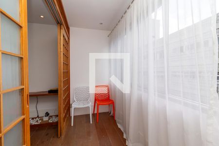Sala estar varanda de apartamento à venda com 3 quartos, 175m² em Jardim Paulista, São Paulo