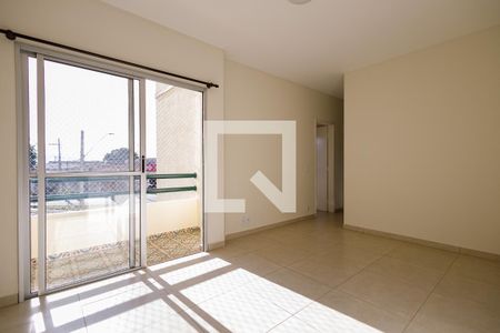 Sala de apartamento para alugar com 3 quartos, 90m² em Parque Senhor do Bonfim, Taubaté