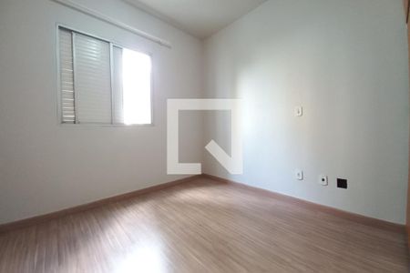 Quarto  de apartamento à venda com 1 quarto, 69m² em Cambuí, Campinas