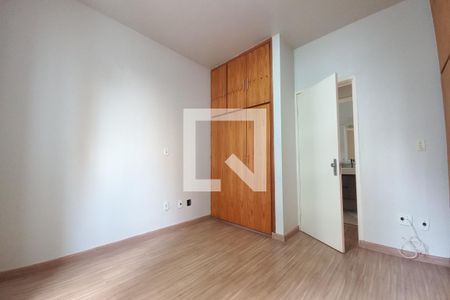 Quarto  de apartamento à venda com 1 quarto, 69m² em Cambuí, Campinas