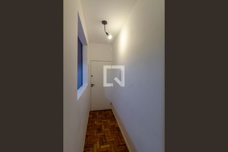 Hall de Entrada de apartamento para alugar com 2 quartos, 55m² em Vila Buarque, São Paulo