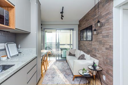 Sala/Cozinha de apartamento para alugar com 1 quarto, 31m² em Indianópolis, São Paulo