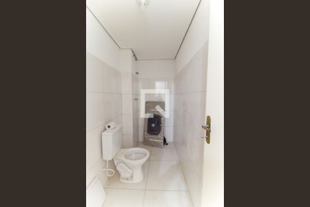 Banheiro de apartamento à venda com 2 quartos, 50m² em Vila Carmosina, São Paulo