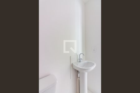 Banheiro de apartamento à venda com 1 quarto, 24m² em Bonfim, Osasco