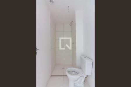 Banheiro de apartamento à venda com 1 quarto, 24m² em Bonfim, Osasco