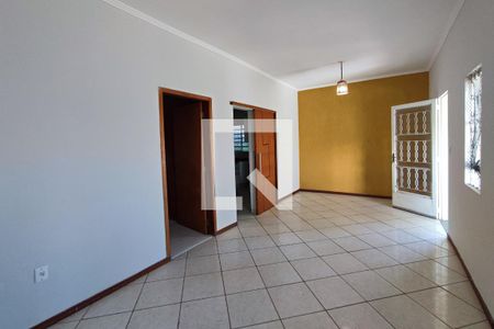 Sala de casa para alugar com 3 quartos, 181m² em Parque Industrial, Campinas