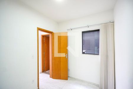 Quarto  de apartamento à venda com 1 quarto, 37m² em Vila Antonina, São Paulo