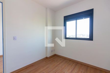 Quarto  de apartamento à venda com 1 quarto, 44m² em Vila Yolanda, Osasco