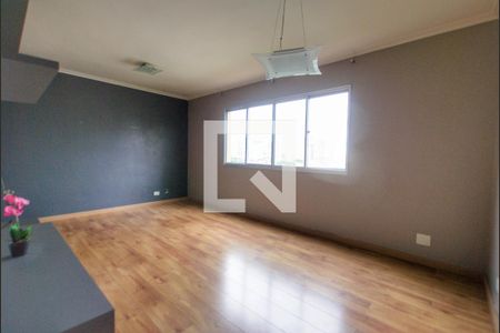 Sala de apartamento para alugar com 3 quartos, 72m² em Vila Firmiano Pinto, São Paulo