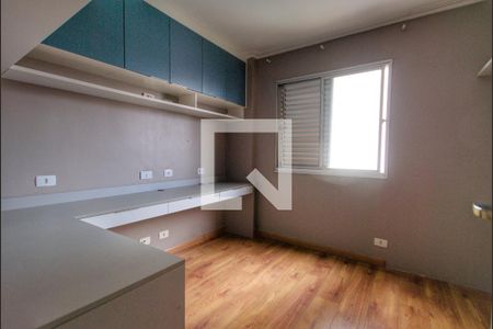 Quarto 1 de apartamento para alugar com 3 quartos, 72m² em Vila Firmiano Pinto, São Paulo