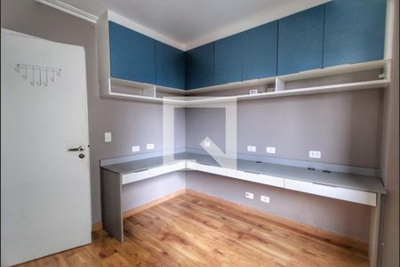 Quarto 1 de apartamento para alugar com 3 quartos, 72m² em Vila Firmiano Pinto, São Paulo