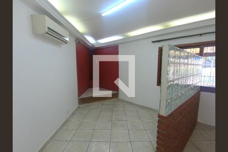 Sala  de casa para alugar com 4 quartos, 212m² em Jardim Presidente Dutra, Guarulhos