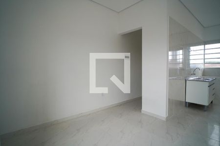 Quarto de kitnet/studio para alugar com 1 quarto, 25m² em Lopes de Oliveira, Sorocaba