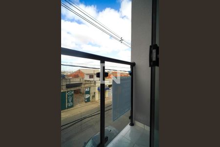 Varanda de kitnet/studio para alugar com 1 quarto, 25m² em Lopes de Oliveira, Sorocaba